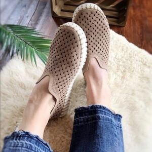 EUC Ilse Jacobsen Tulip White Sole Sneaker